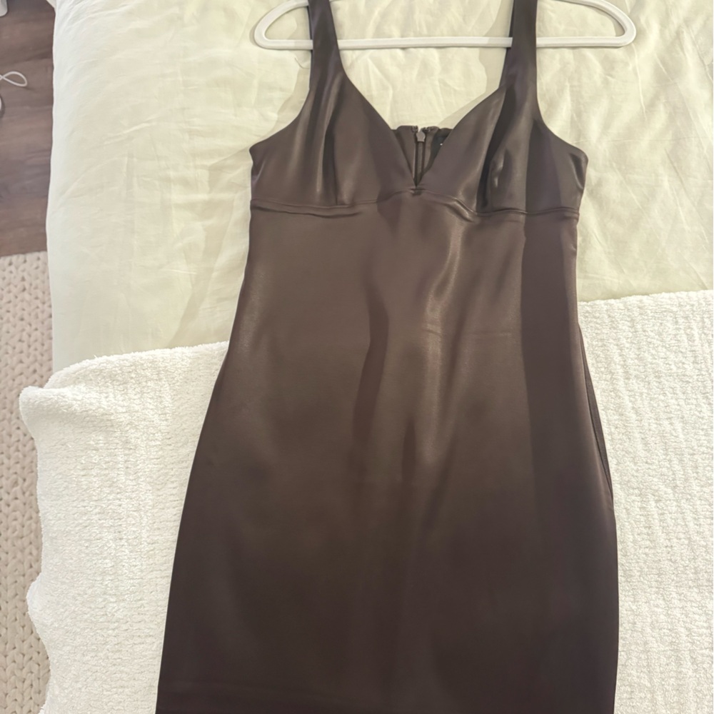 Brown satin dress - Babaton Aritzia size 8